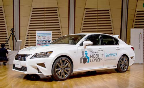 Toyota pone en marcha su tecnología de vehículos autónomos