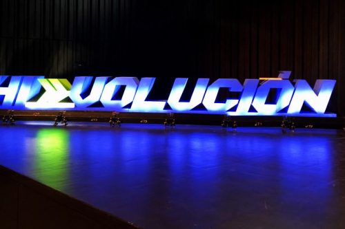 Convencion Subaru letrero luminoso